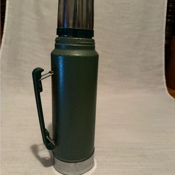 Vintage Alladin Stanley Green Thermos - Picture 2 of 5